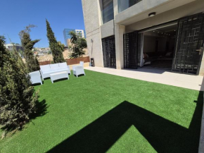 Abdoun luxury appartment with terrace & pool